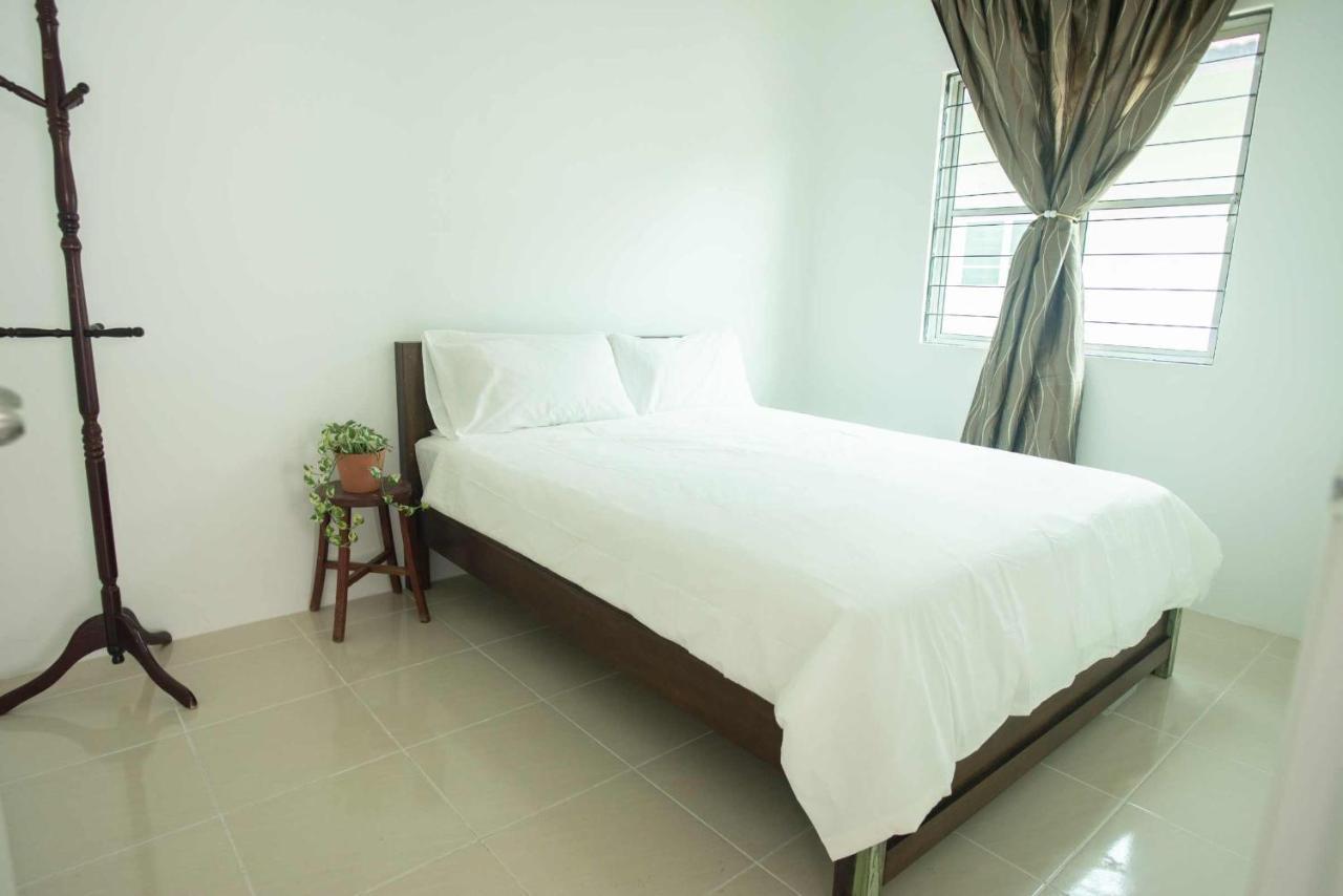 Rumah percutian Habitat Large Semi-d House For 11-13pax Ipoh